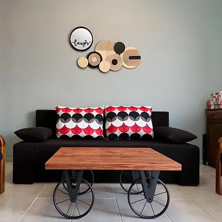 דירה Rona Vista Cozy Veranda פוליכרונו