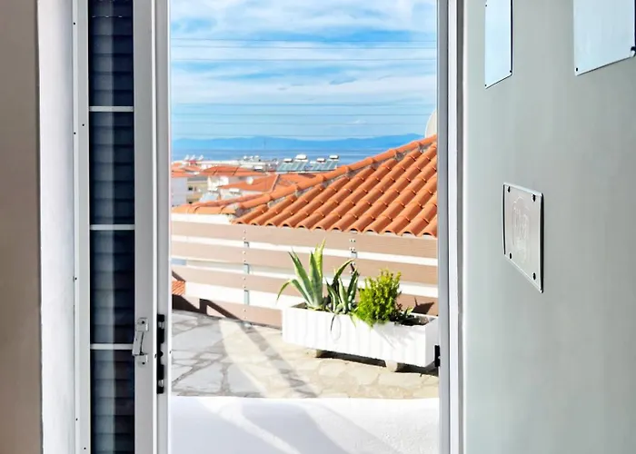 Rona Vista Cozy Veranda