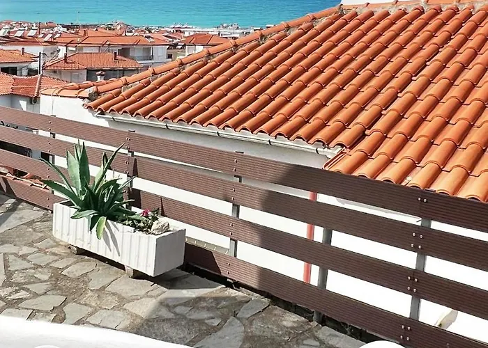 Rona Vista Cozy Veranda Polikhronon